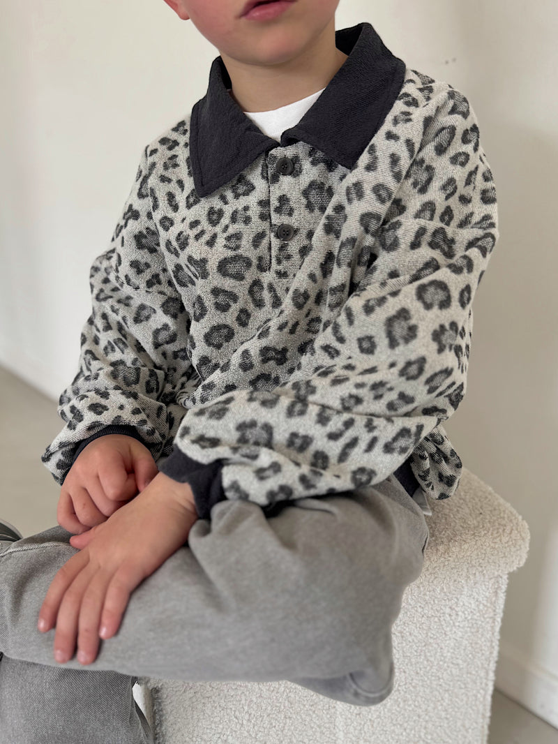 Leopard Sweat collar