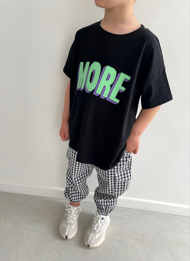 Tee More black