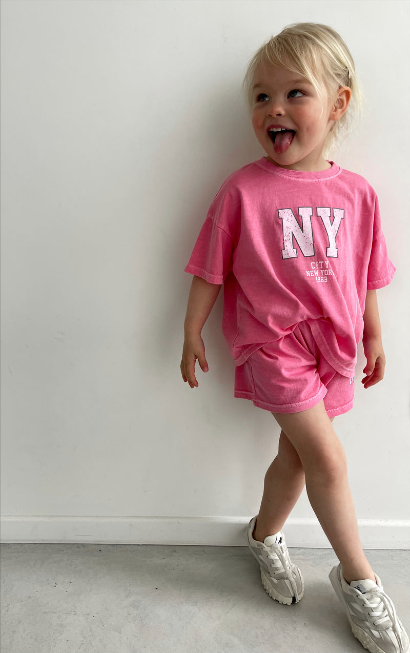 Tee NY pink