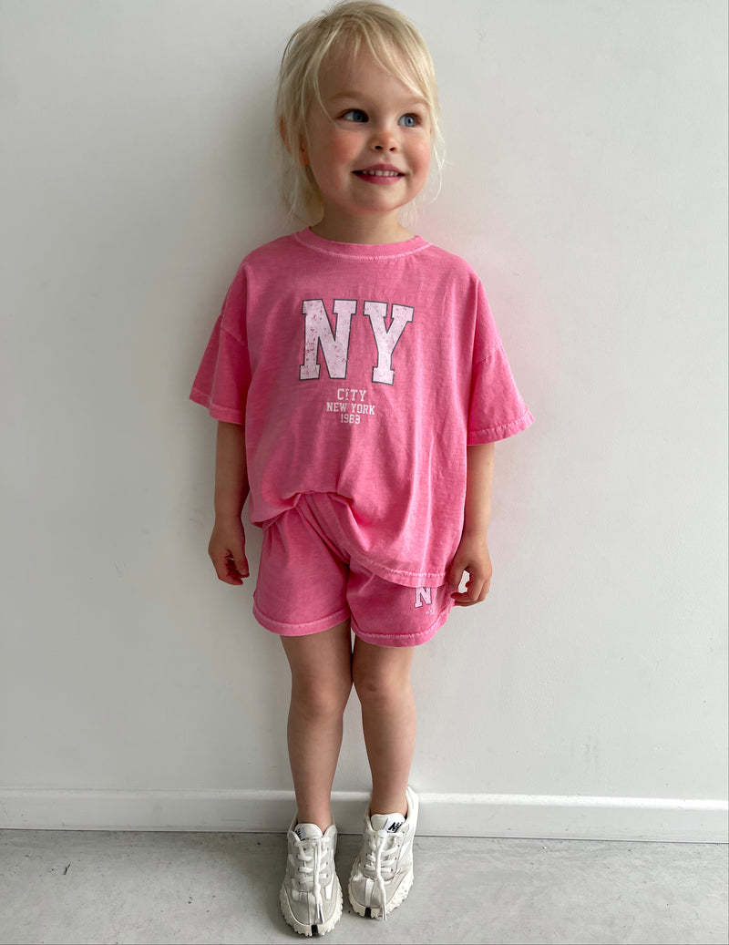 Tee NY pink