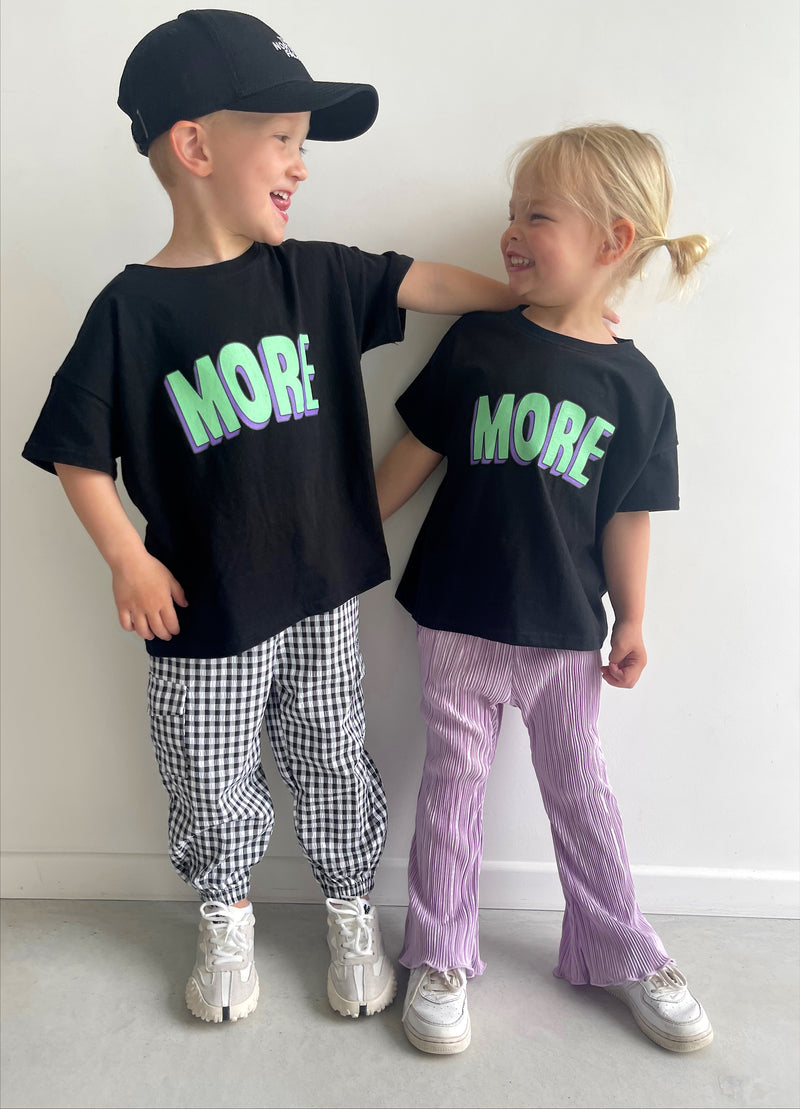 Tee More black